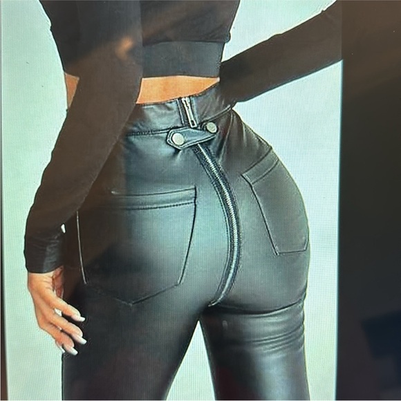 PU Leather Zipper Pocket Design Skinny Pants. - Picture 2 of 5